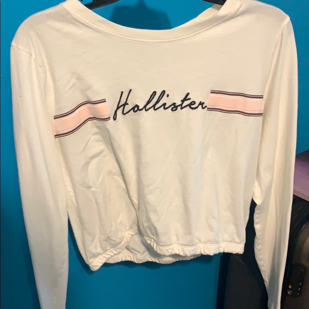 Hollister top